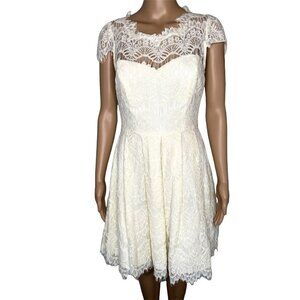 Xscape Joanna Chen White Lace Fit & Flare Cap Sleeve Dress Size 4